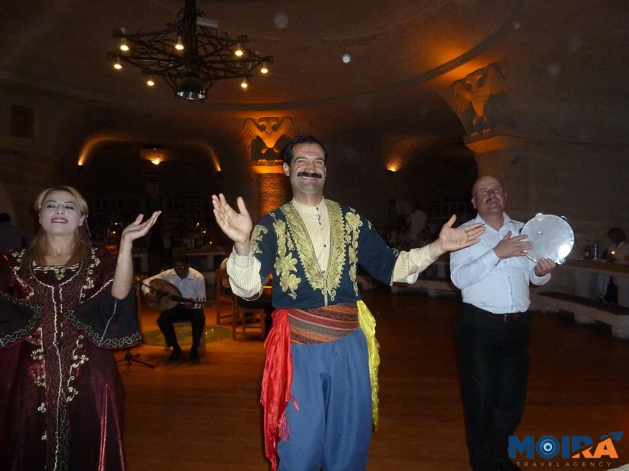 Turkish-Folk-Dance-Show-Cappadocia-Turkey